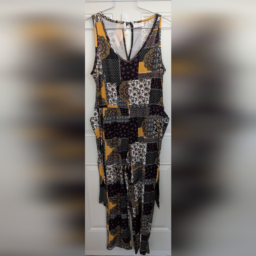 3/$20 Bobbie Brooks Black and White Casual Sleeveless Jumpsuit